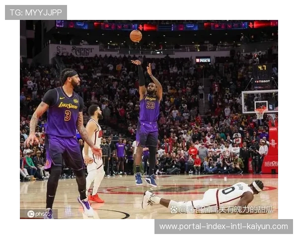 火箭爵士战最后10秒两次漏判 裁判报告确认均对湖人有利 火箭爵士战最后10秒两次漏判 裁判报告确认均对湖人有利