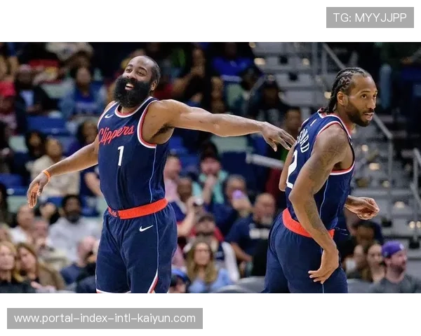 快船攻防效率均列联盟第六 莱昂纳德加兰组合化学反应成熟 快船攻防效率均列联盟第六 莱昂纳德加兰组合化学反应成熟